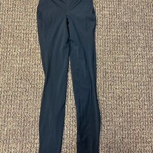 Black lululemon leggings